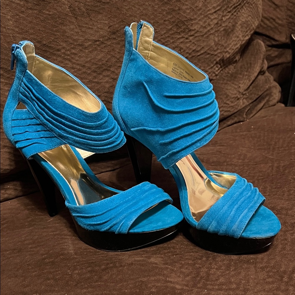 Carlos by Carlos Santana Vibrant Blue Heels
